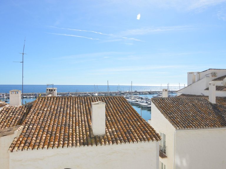 Apartment for Sale in Puerto Banús, Malaga 19