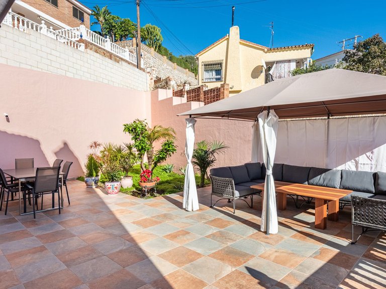 Villa for Sale in Torreblanca, Malaga 10