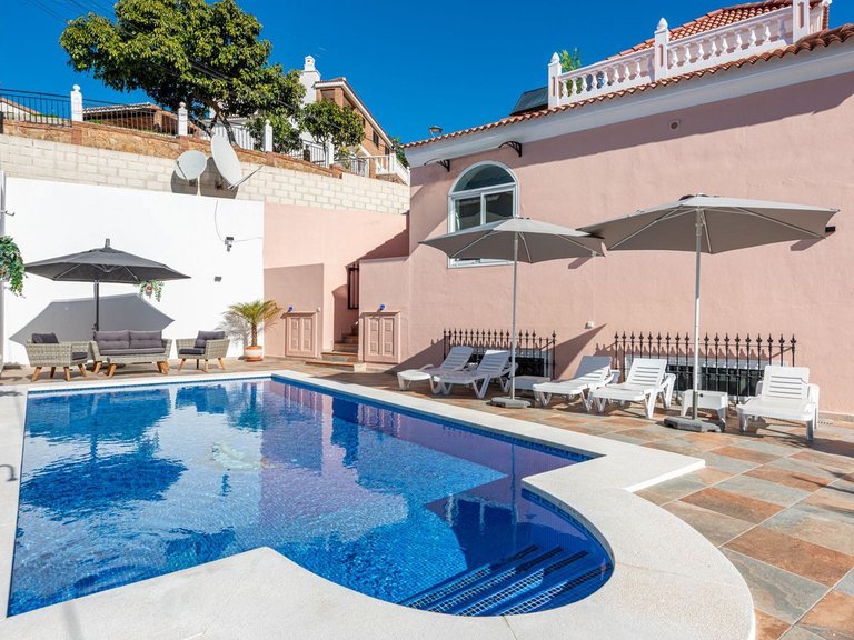 Villa for Sale in Torreblanca, Malaga 9
