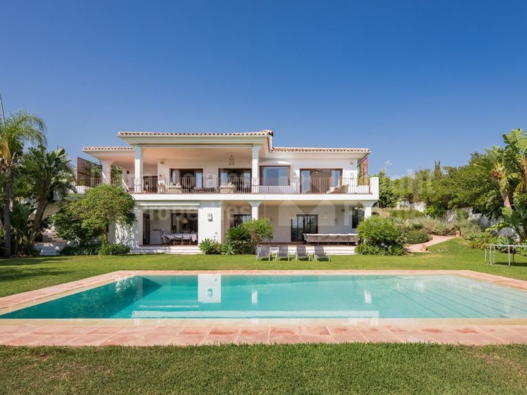 Villa for Sale in Marbella, Malaga 1