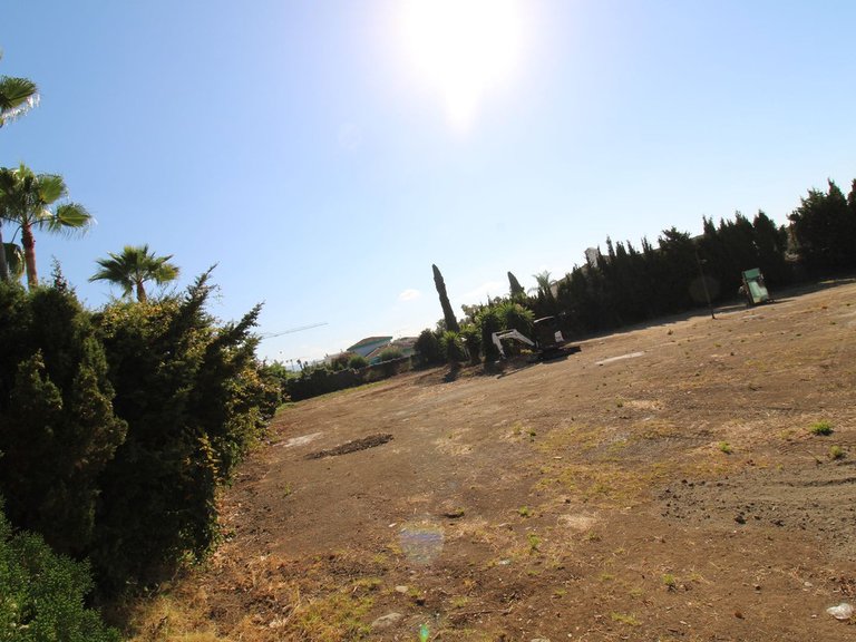 Plot for Sale in The Golden Mile, Malaga 6
