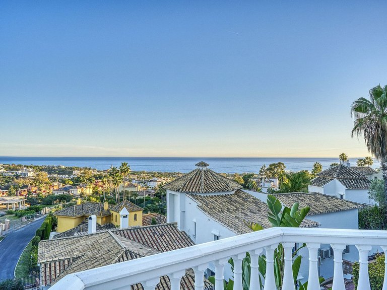 Villa for Sale in Hacienda Las Chapas, Malaga 1