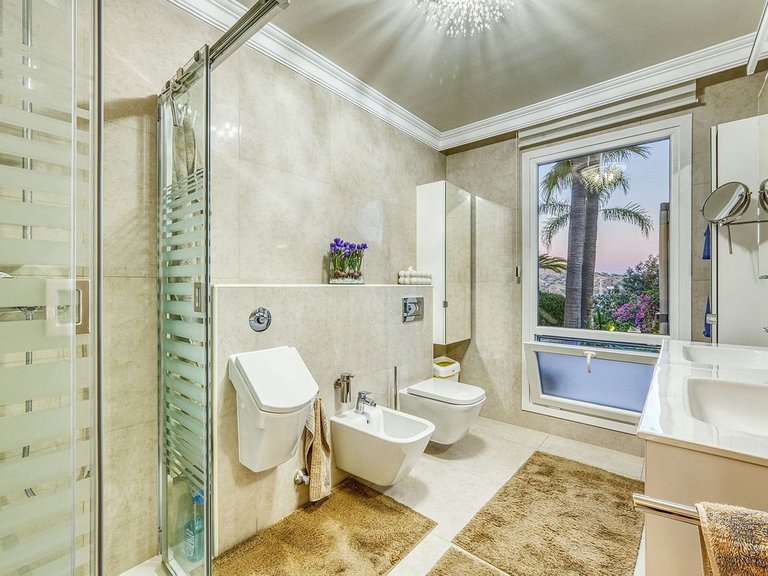 Villa for Sale in Hacienda Las Chapas, Malaga 12