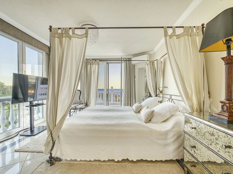 Villa for Sale in Hacienda Las Chapas, Malaga 27