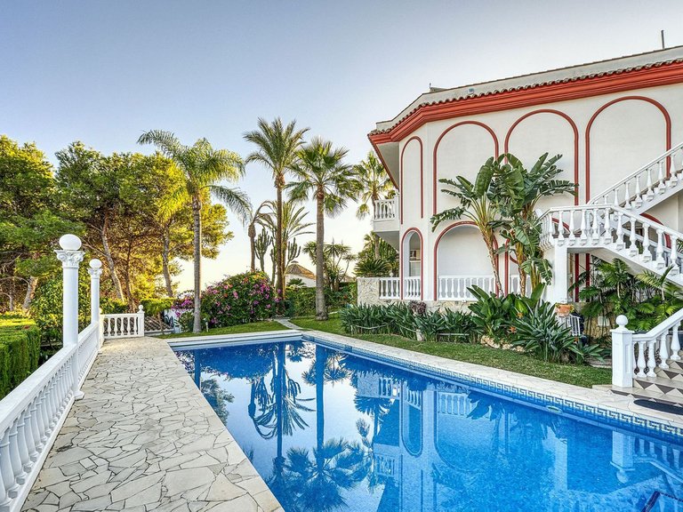 Villa for Sale in Hacienda Las Chapas, Malaga 38