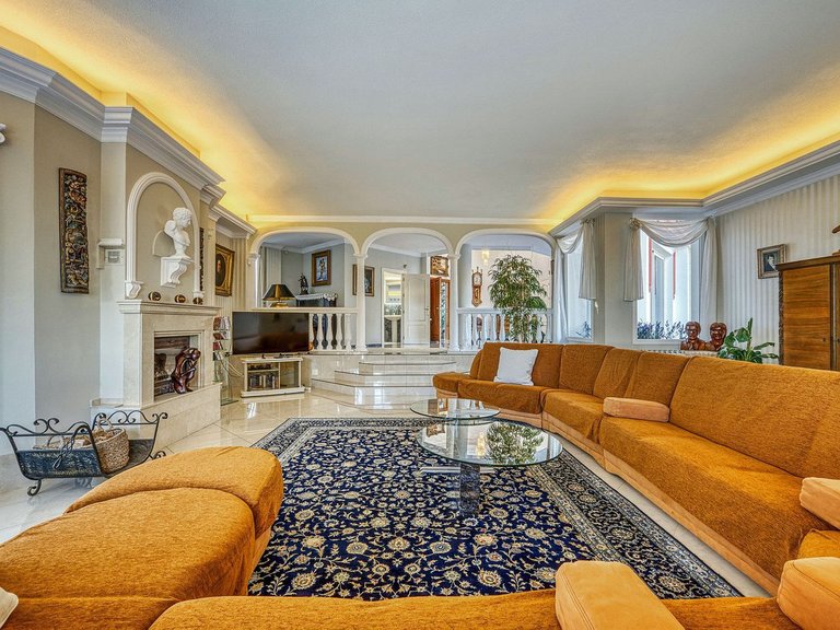 Villa for Sale in Hacienda Las Chapas, Malaga 43