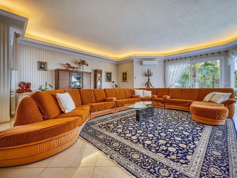 Villa for Sale in Hacienda Las Chapas, Malaga 46