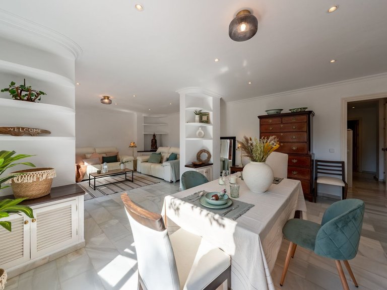 Apartment for Sale in The Golden Mile, Malaga 15