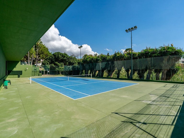 Apartment for Sale in The Golden Mile, Malaga 33