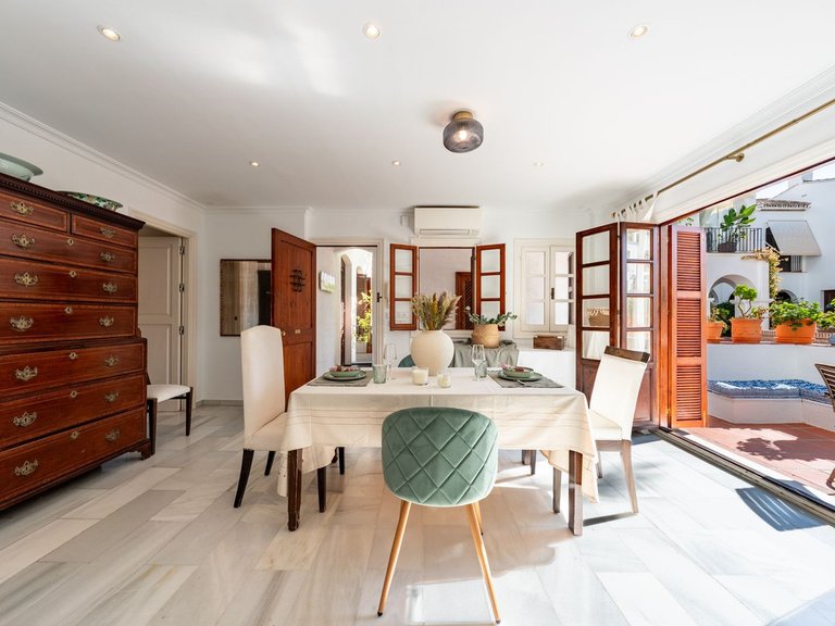 Apartment for Sale in The Golden Mile, Malaga 4