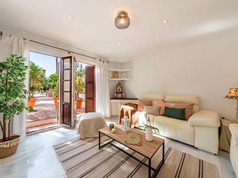 Apartment for Sale in The Golden Mile, Malaga 7