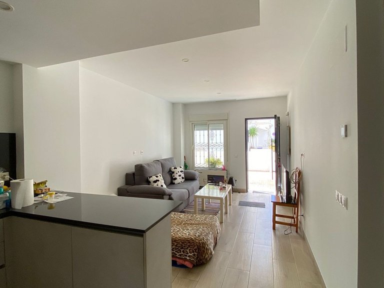 Apartment for Sale in Costa del Sol, Estepona, Malaga 1