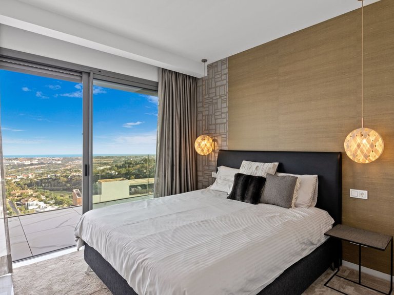 Apartment for Sale in Benahavís, Malaga 12