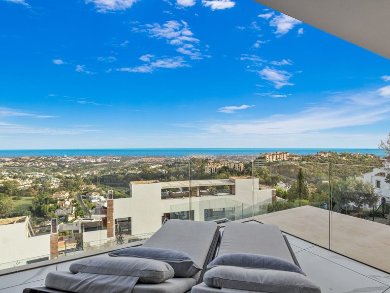 Apartment for Sale in Benahavís, Malaga 14