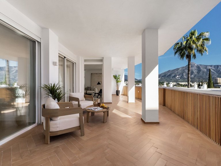 Apartment for Sale in Nueva Andalucía, Malaga 29
