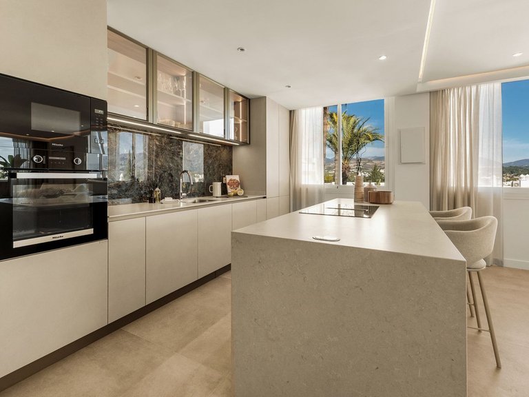 Apartment for Sale in Nueva Andalucía, Malaga 5
