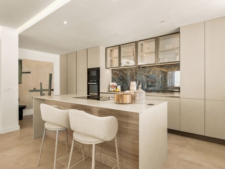 Apartment for Sale in Nueva Andalucía, Malaga 7