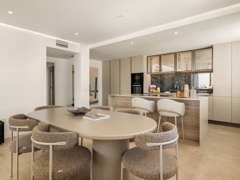 Apartment for Sale in Nueva Andalucía, Malaga 8