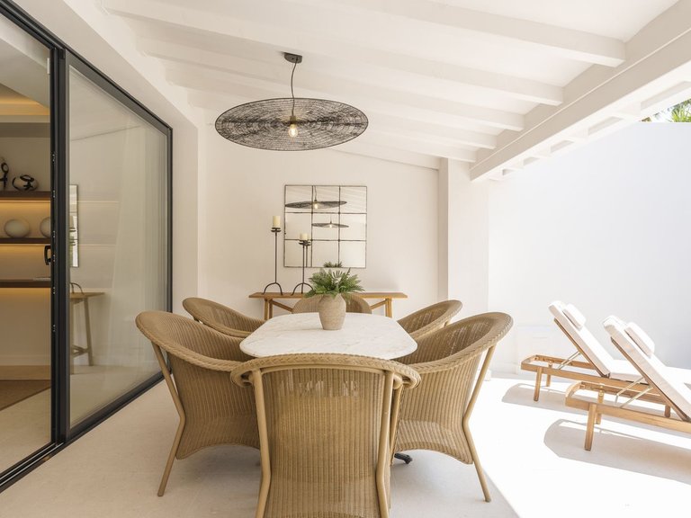 Town House for Sale in Nueva Andalucía, Malaga 16