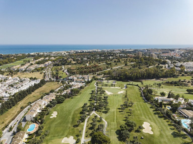Town House for Sale in Nueva Andalucía, Malaga 24