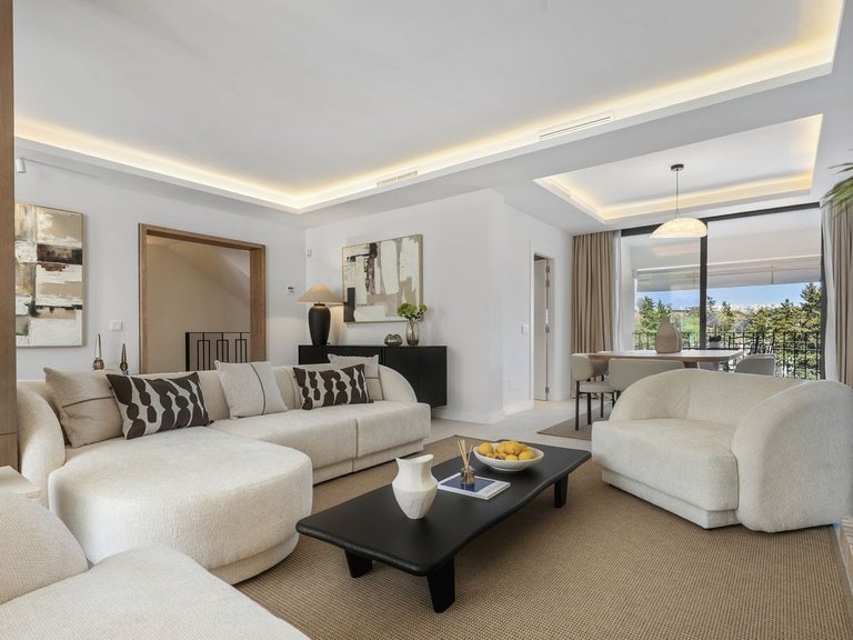 Town House for Sale in Nueva Andalucía, Malaga 27