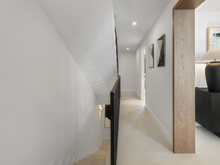 Town House for Sale in Nueva Andalucía, Malaga 28