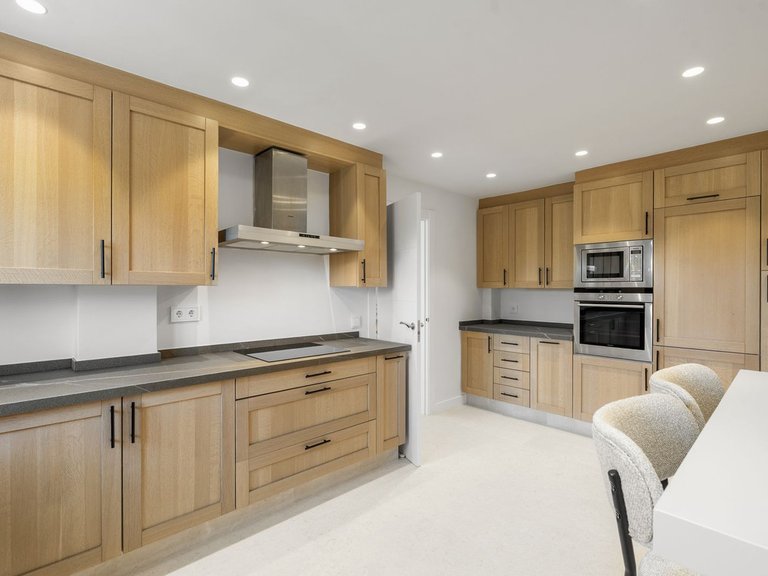 Town House for Sale in Nueva Andalucía, Malaga 6