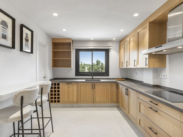 Town House for Sale in Nueva Andalucía, Malaga 7