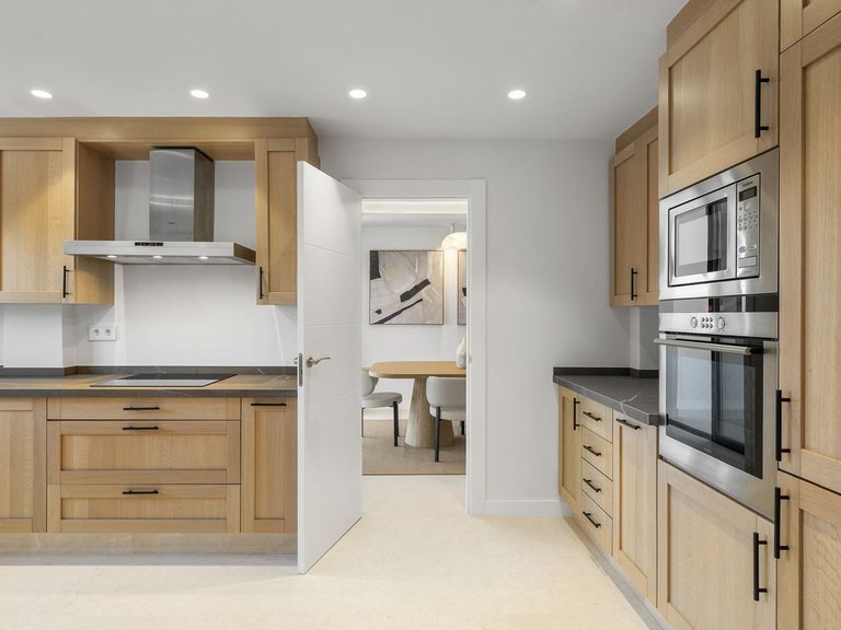 Town House for Sale in Nueva Andalucía, Malaga 8