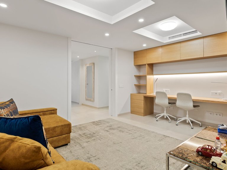 Apartment for Sale in Nueva Andalucía, Malaga 39