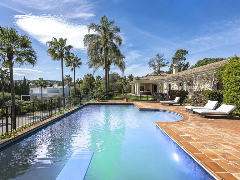 Villa for Sale in Sotogrande, Malaga 1
