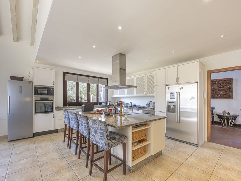 Villa for Sale in Sotogrande, Malaga 14