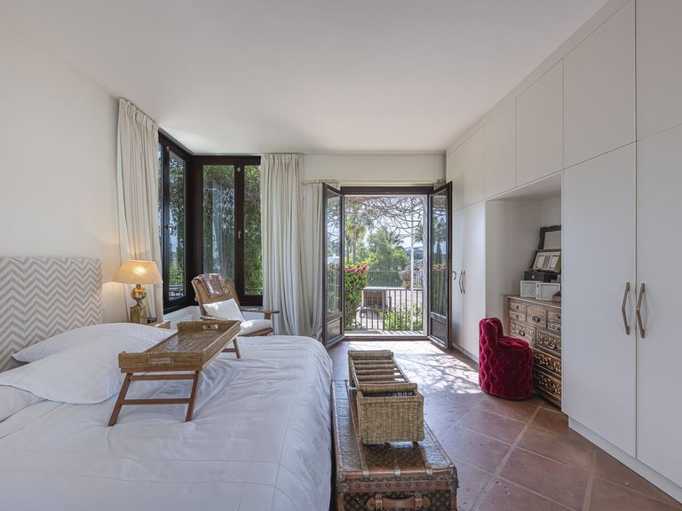 Villa for Sale in Sotogrande, Malaga 21