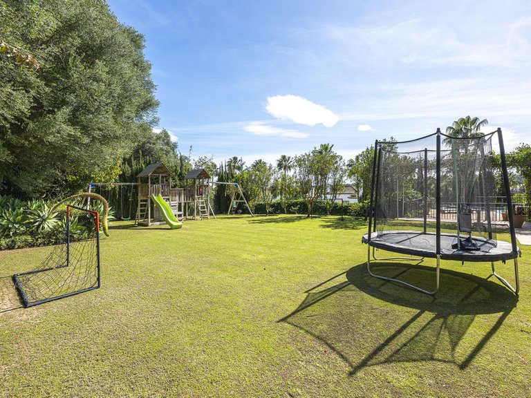 Villa for Sale in Sotogrande, Malaga 29