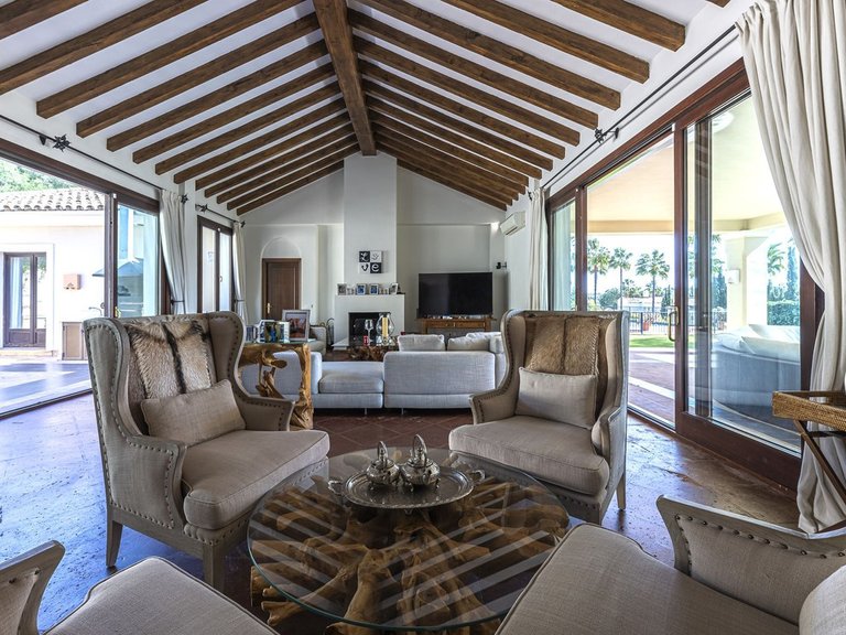 Villa for Sale in Sotogrande, Malaga 9