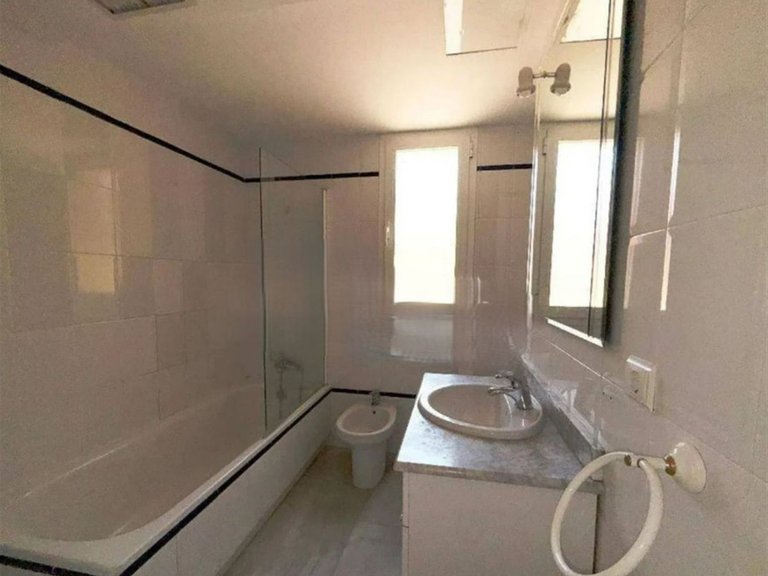Penthouse for Sale in San Pedro De Alcántara, Malaga 14