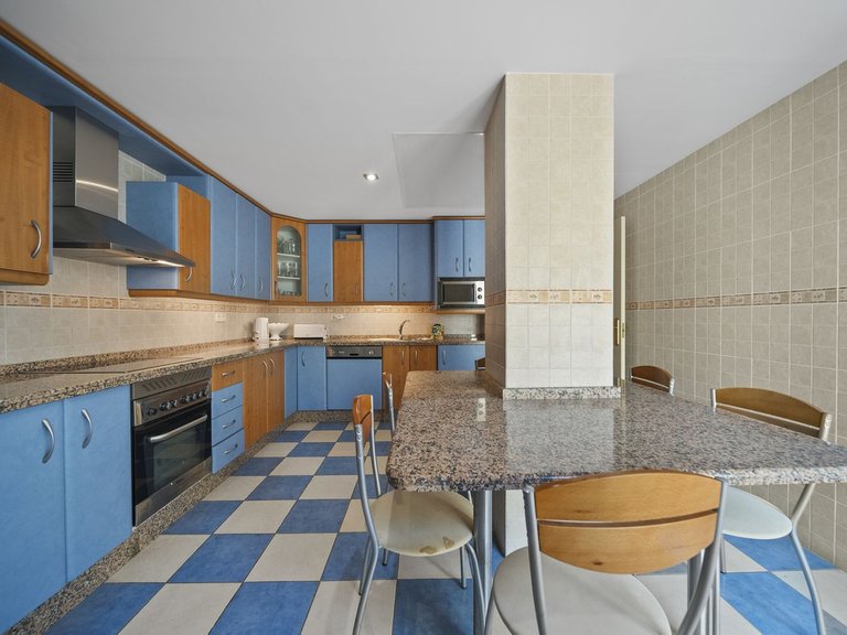 Apartment for Sale in Costa del Sol, Benalmadena, Malaga 12