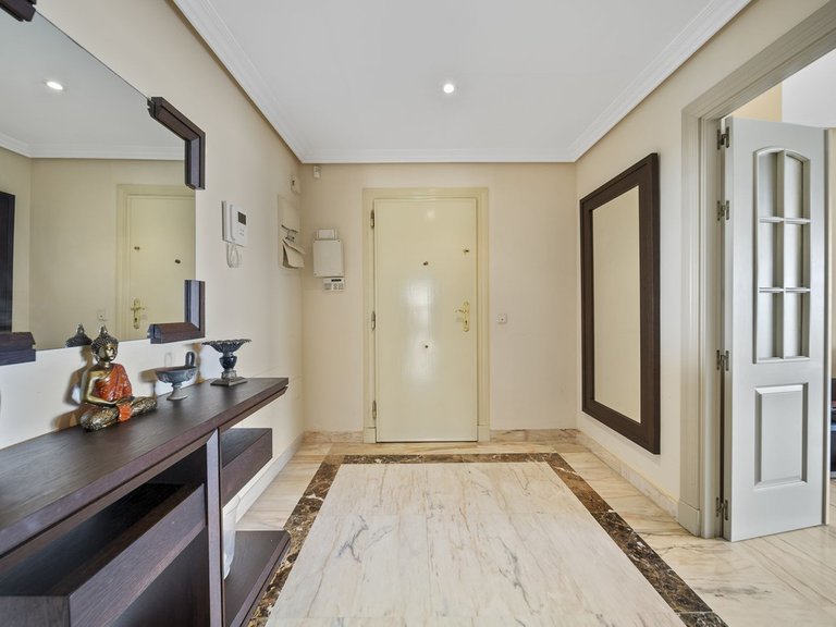 Apartment for Sale in Costa del Sol, Benalmadena, Malaga 9