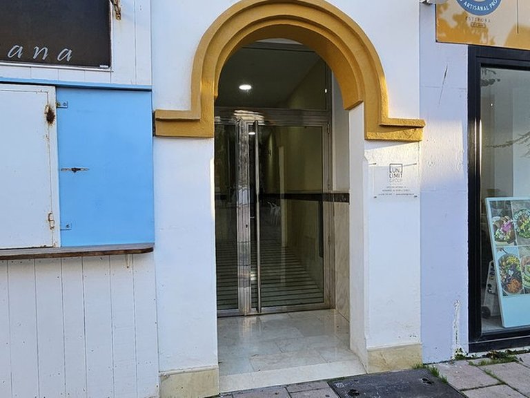 Commercial for Sale in Estepona, Malaga 1