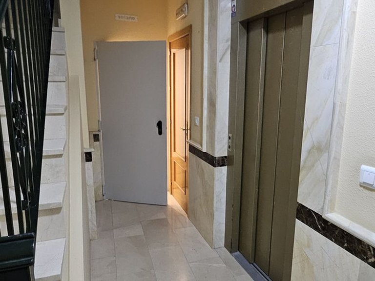 Commercial for Sale in Estepona, Malaga 7