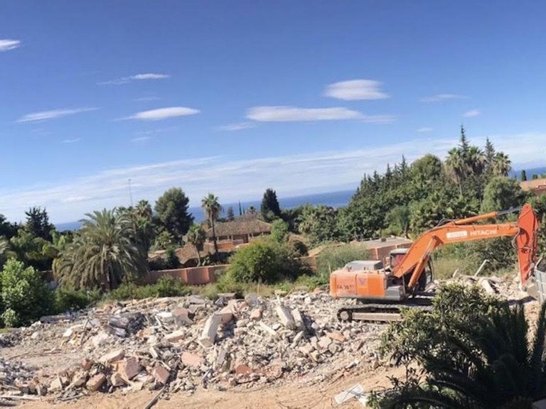 Plot for Sale in The Golden Mile, Malaga 6