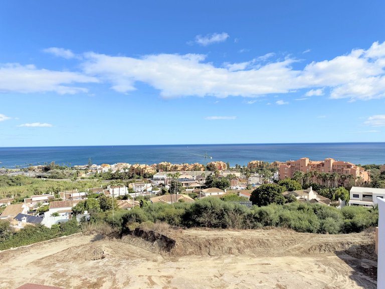 Apartment for Sale in La Duquesa, Malaga 12