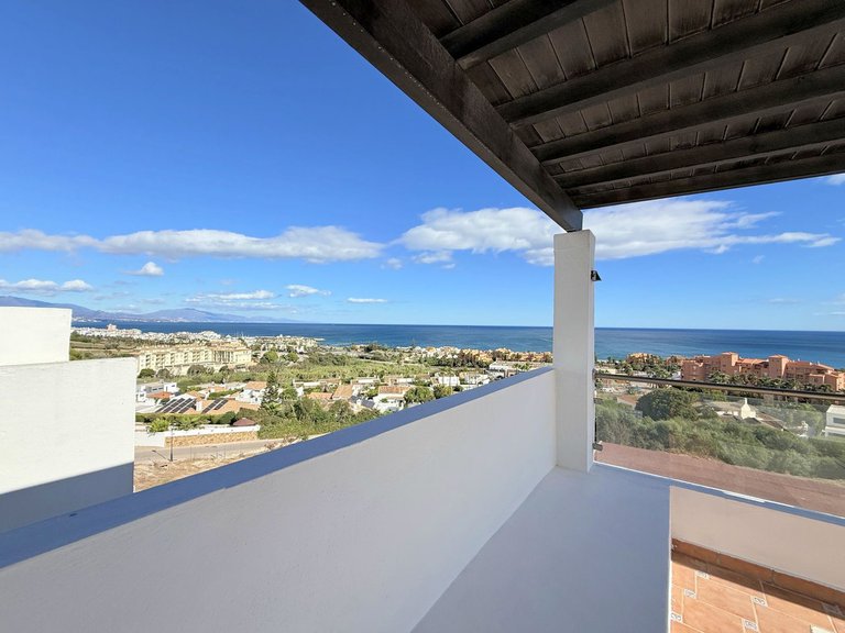 Apartment for Sale in La Duquesa, Malaga 7