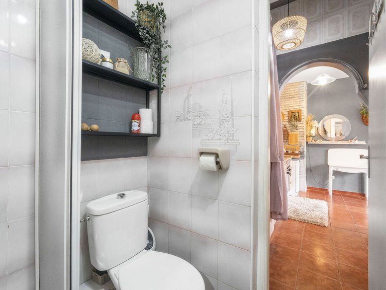 Apartment for Sale in Benalmadena Costa, Malaga 16