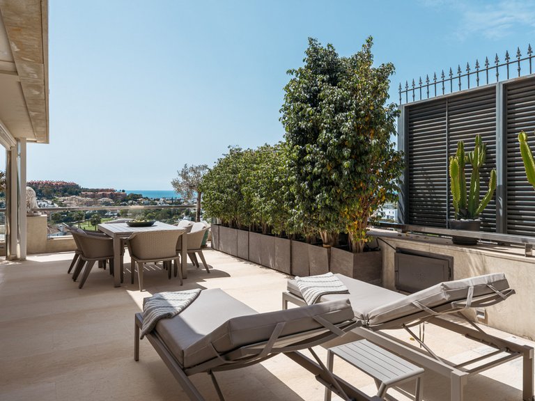 Apartment for Sale in Nueva Andalucía, Malaga 11