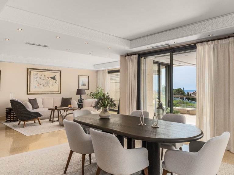 Apartment for Sale in Nueva Andalucía, Malaga 2