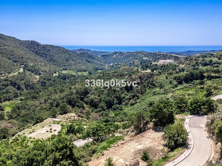 Plot for Sale in Benahavís, Malaga 1