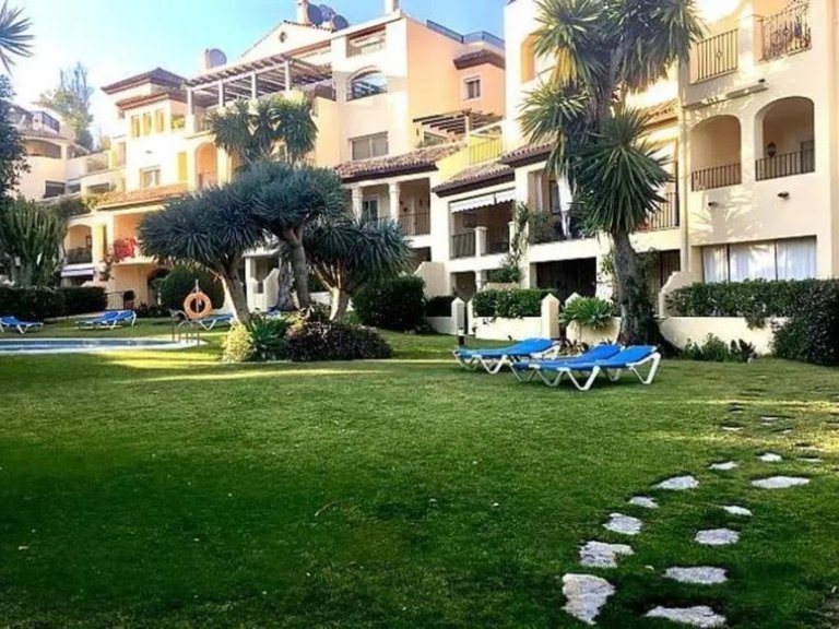 Apartment for Sale in Guadalmina Alta, Malaga 1
