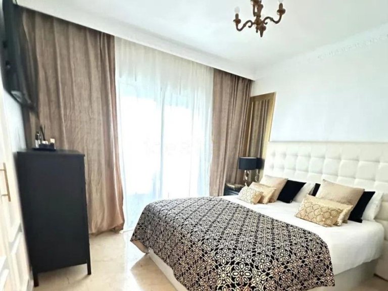 Apartment for Sale in Guadalmina Alta, Malaga 18