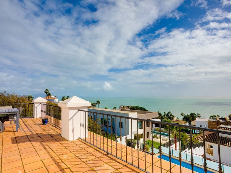 Apartment for Sale in Costa del Sol, Manilva, Malaga 18